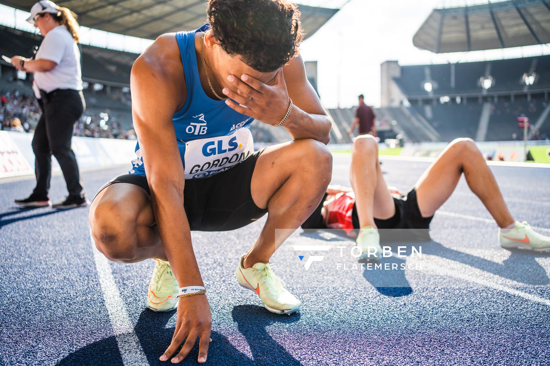 Jordan Gordon (OTB Osnabrueck) gewinnt Silber ueber 400m Huerden waehrend der deutschen Leichtathletik-Meisterschaften im Olympiastadion am 26.06.2022 in Berlin